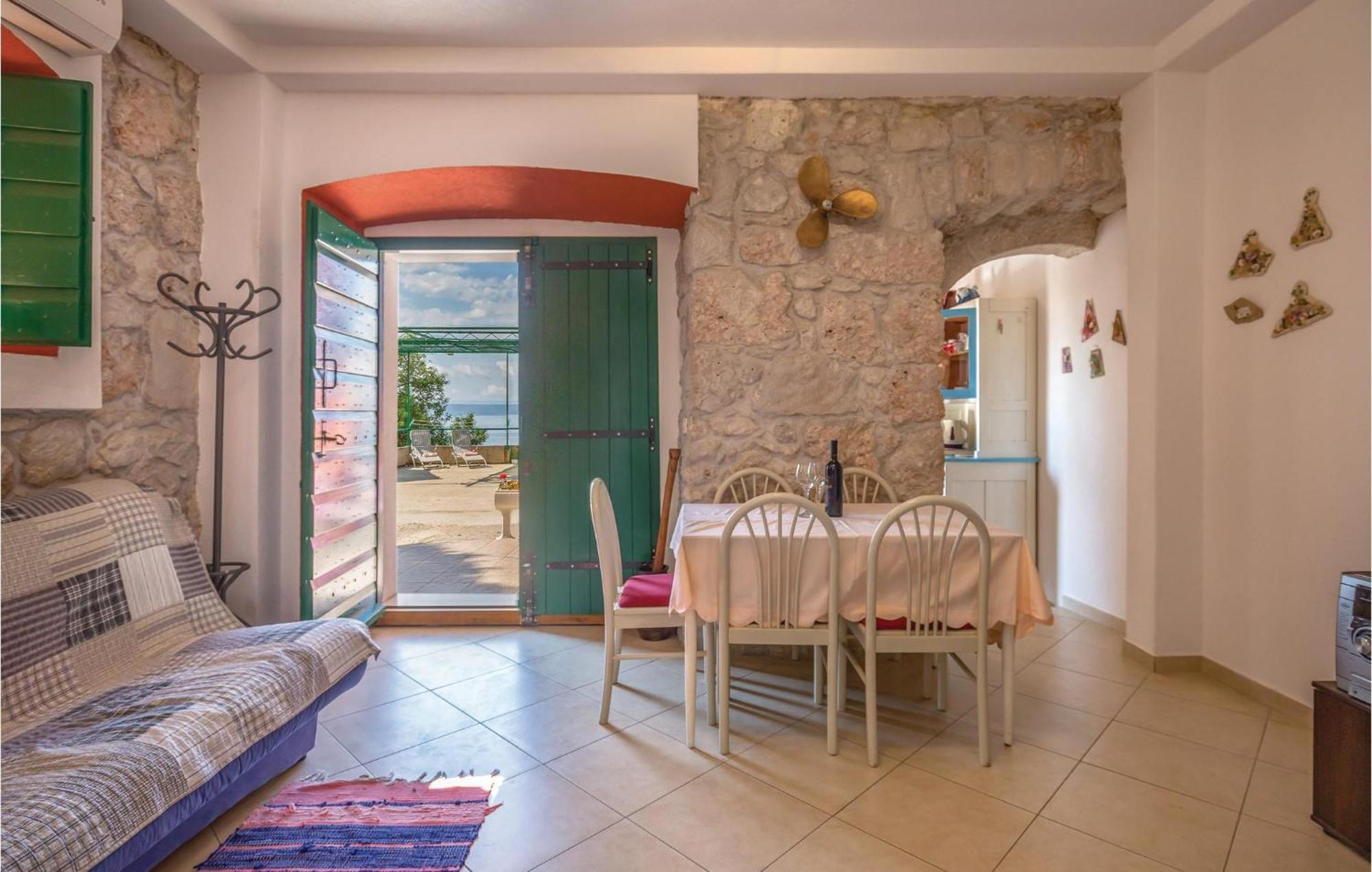 Awesome Home In Podgora With Kitchen Eksteriør bilde