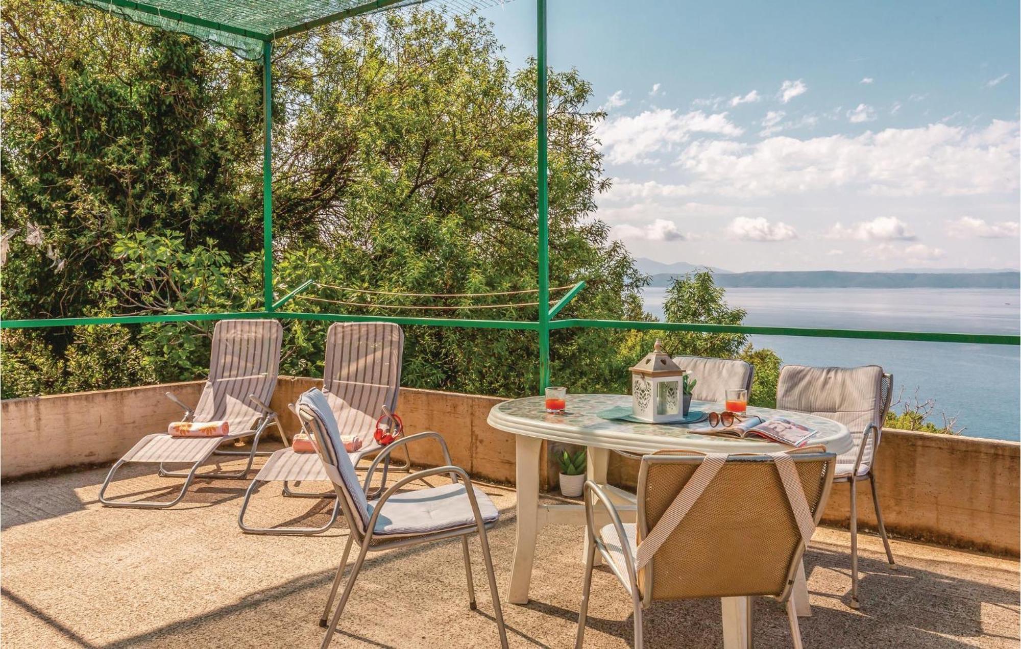 Awesome Home In Podgora With Kitchen Eksteriør bilde